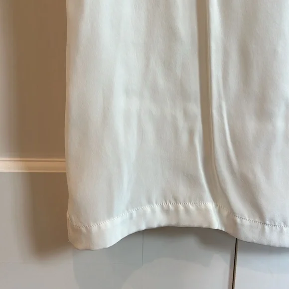 FRAME Washable Oversized Silk Tee - Picture 8 of 11